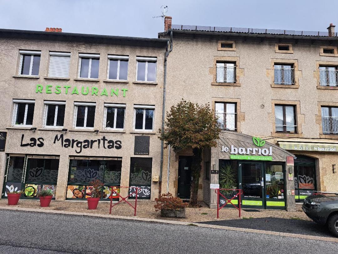 Отель Le Barriol Saint-Julien-Chapteuil Экстерьер фото